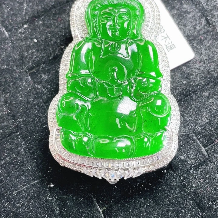 翡翠未镶嵌颈饰84