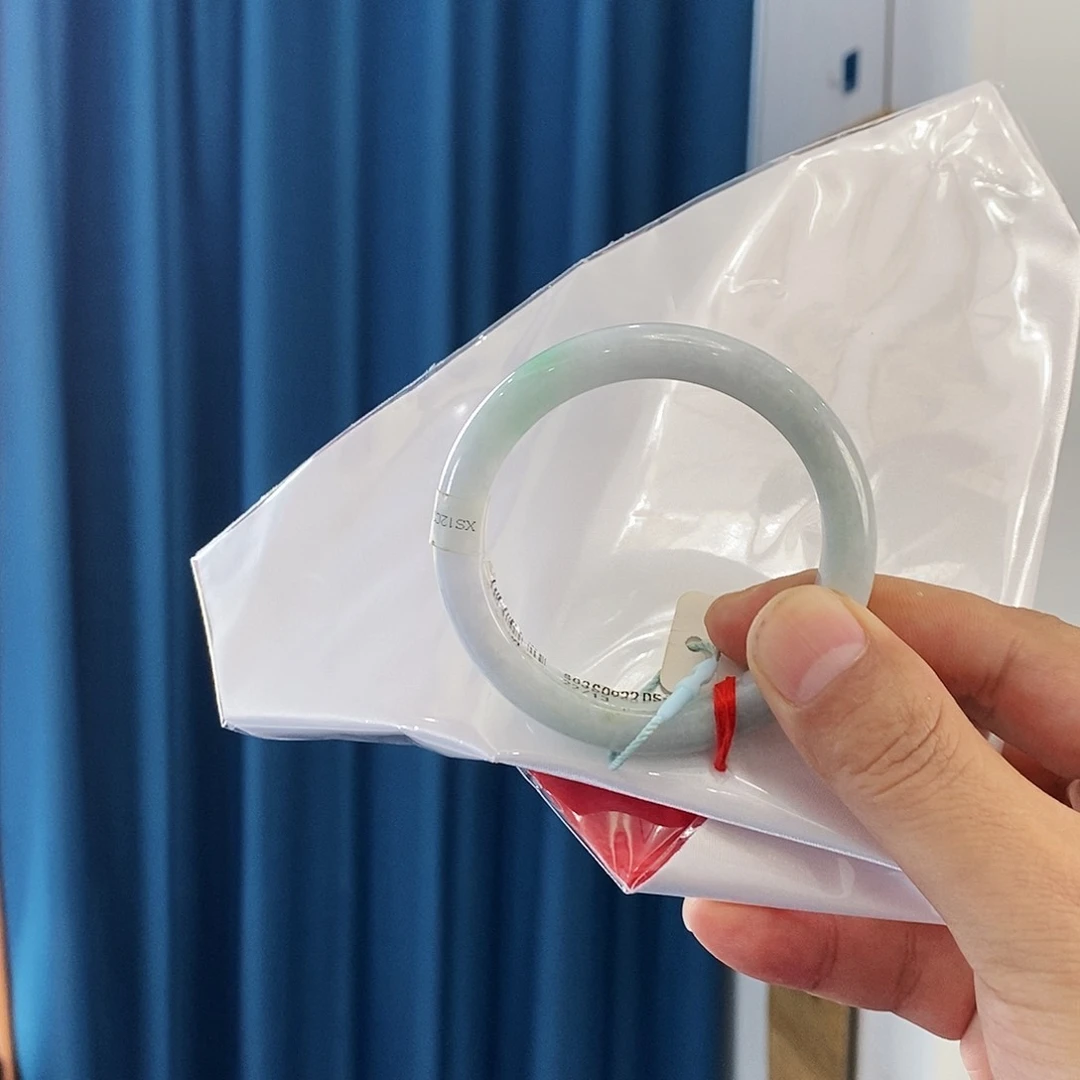 未镶嵌手镯翡翠翡翠