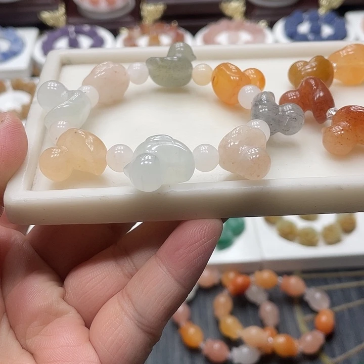 石英质玉（非洲翠）合金手串