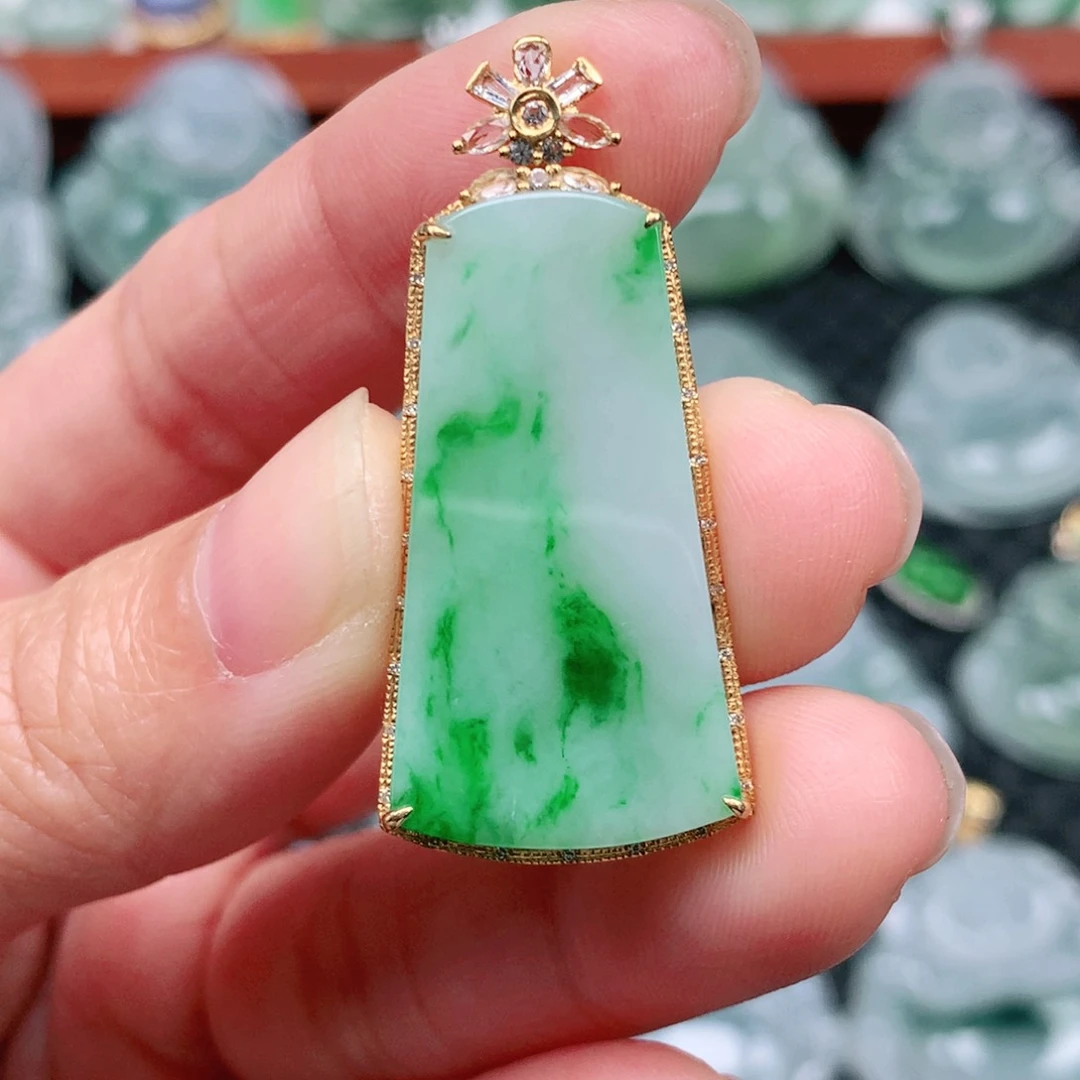 翡翠吊坠(不含链)18K金镶嵌