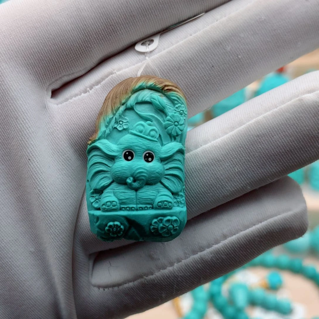 绿松石珠宝奇石未镶嵌重：11.2克