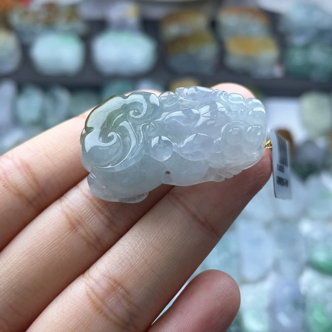 颈饰未镶嵌翡翠貔貅