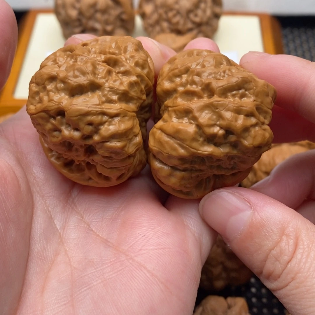 文玩核桃边41左右