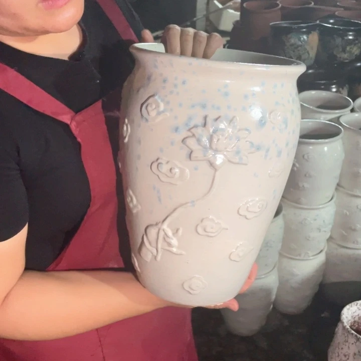 紫砂花盆口20高31瑕疵瑕疵