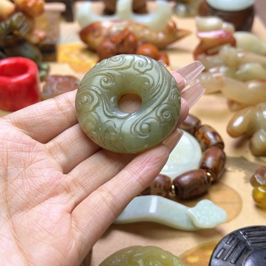 【闪购商品】蛇纹石玉颈饰未镶嵌