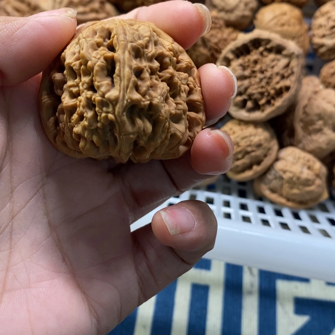 江***2吊坠文玩核桃南疆