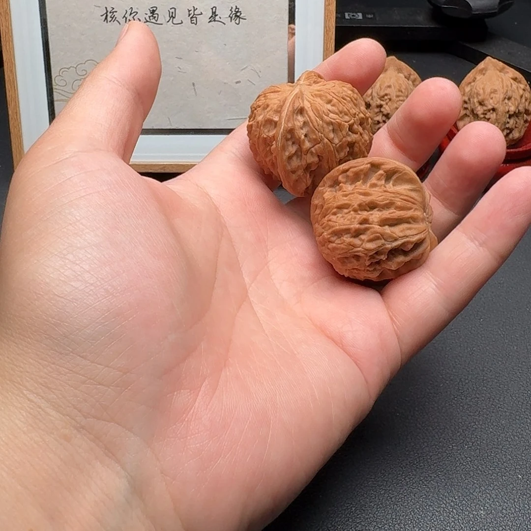 文玩核桃吊坠a**a磨盘