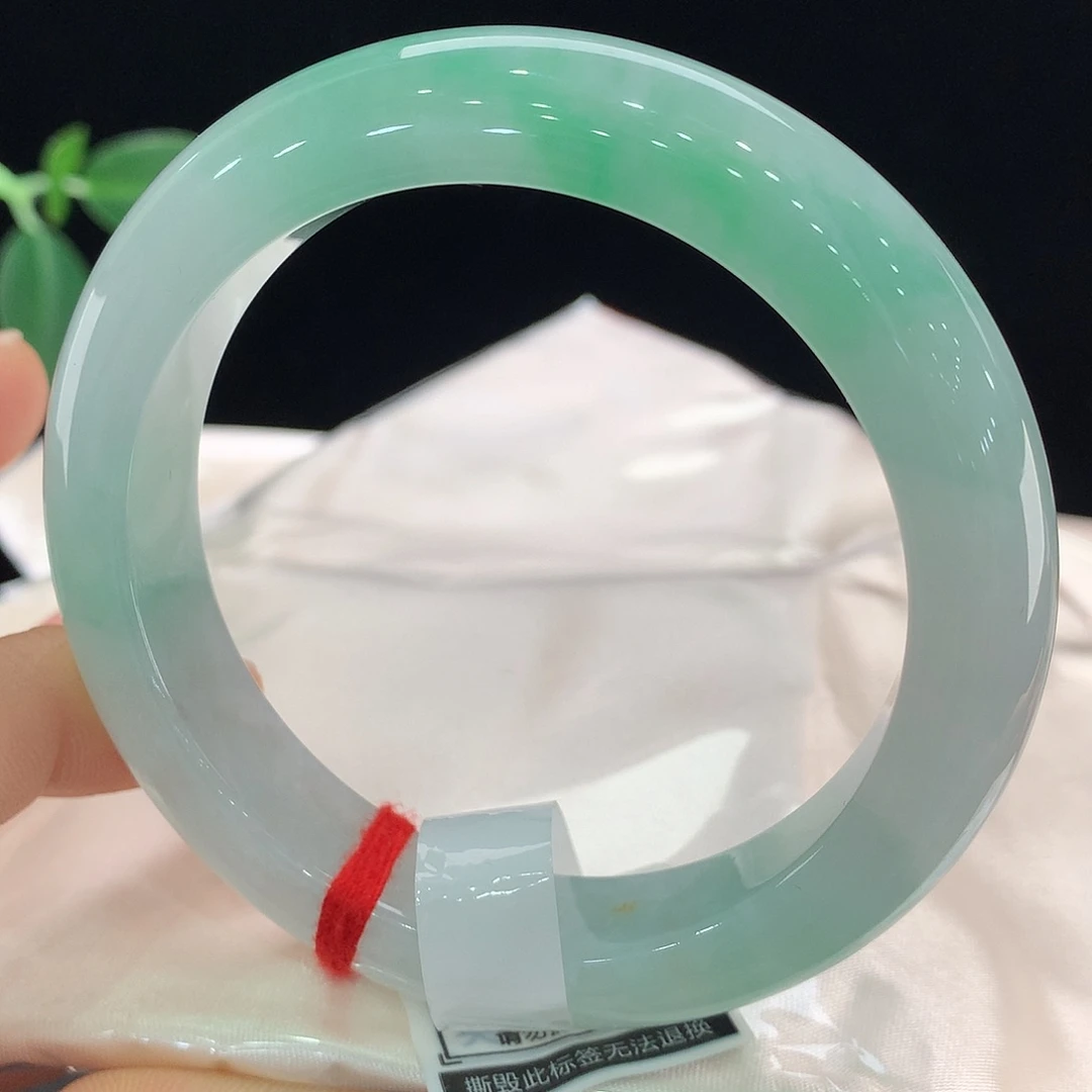 翡翠未镶嵌手镯微瑕-0964