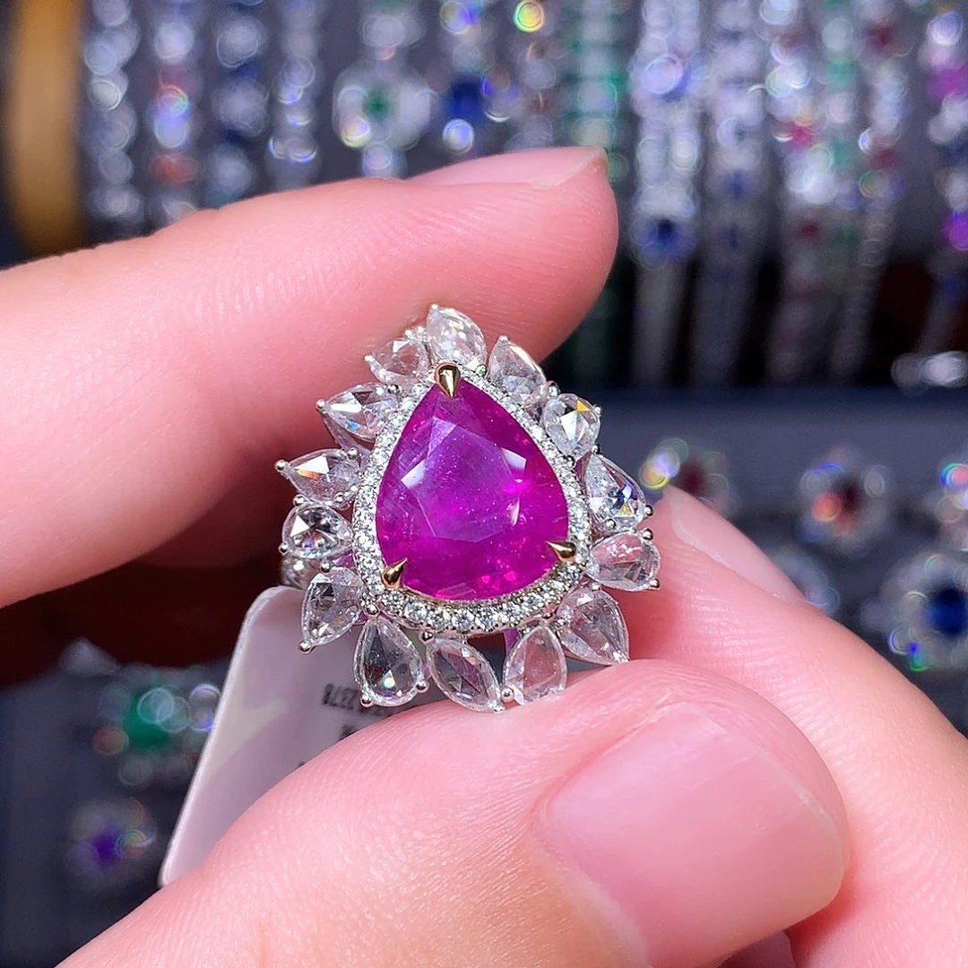 18K金镶嵌戒指红宝石5.76ct/吉尔德/无烧