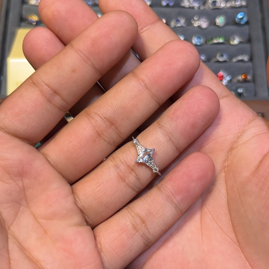 银S925镶嵌戒指海蓝宝石