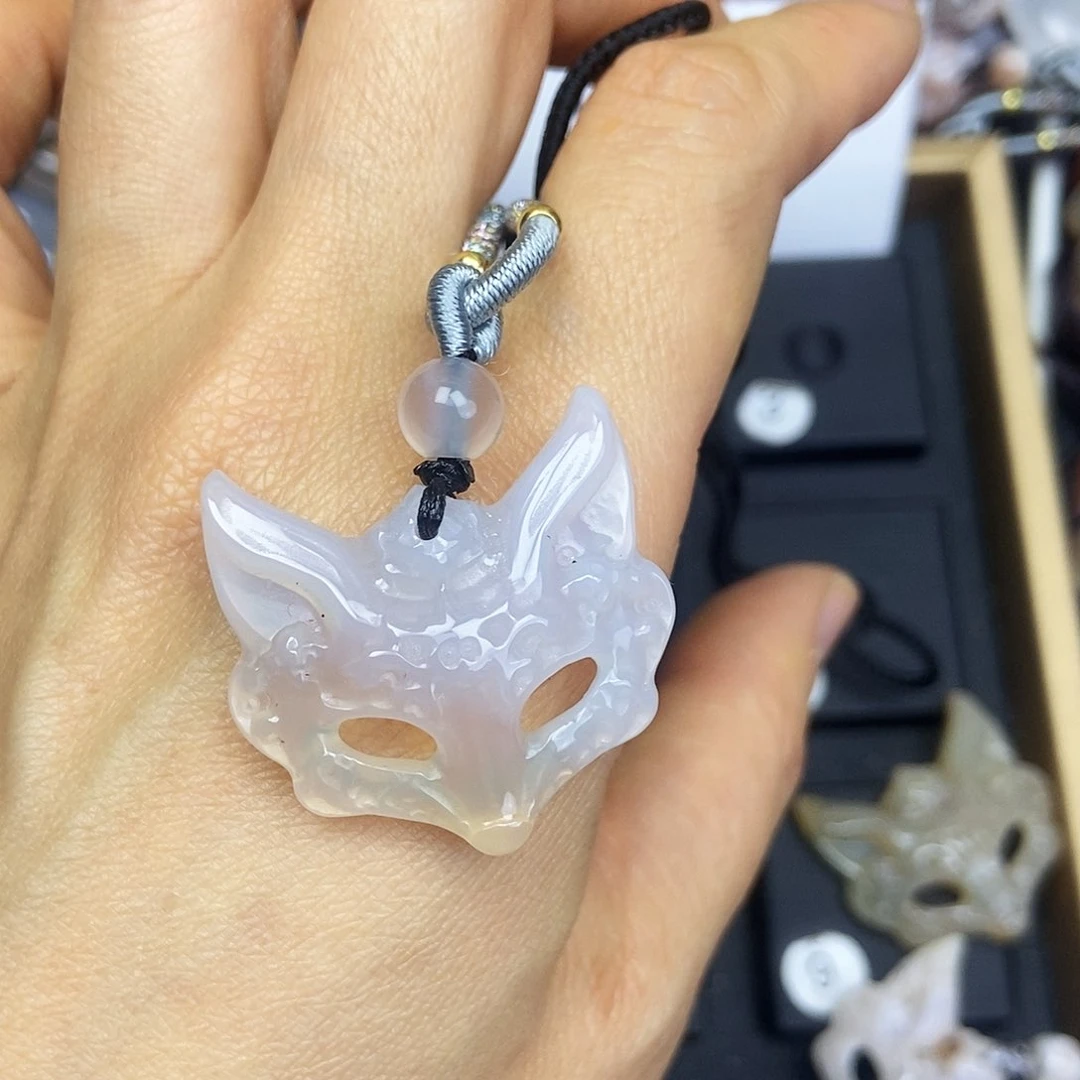 石英质玉吊坠(赠链)未镶嵌無*