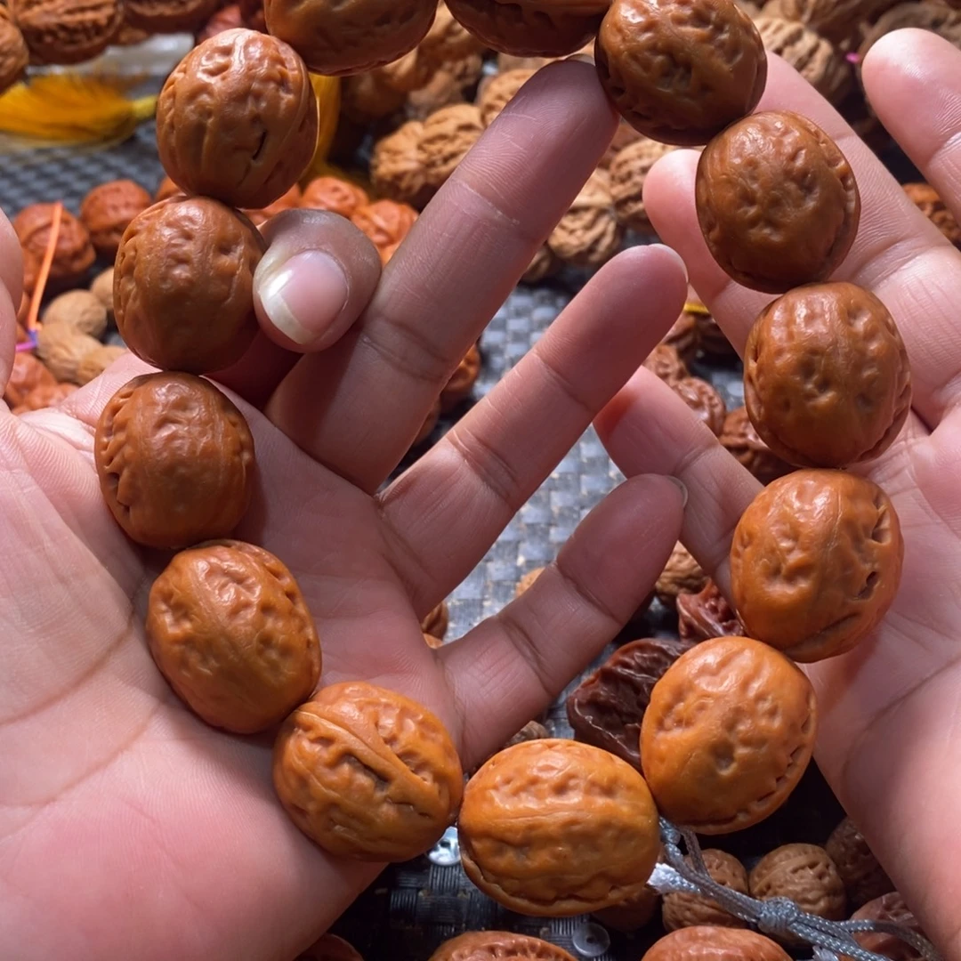 文玩核桃吊坠大枣