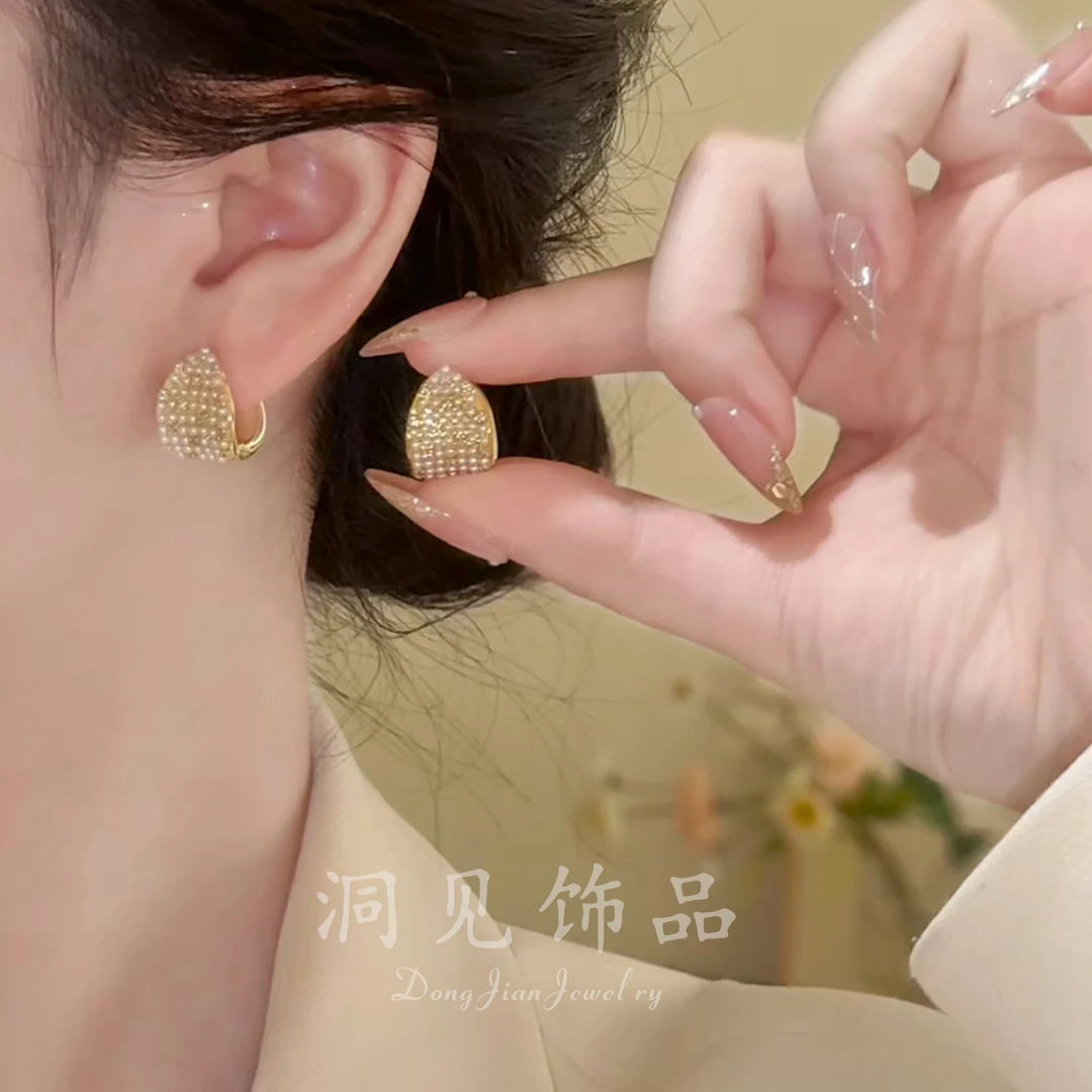 【洞见】满镶珠珠耳扣精致气质时尚百搭轻奢高级耳环女ES1196