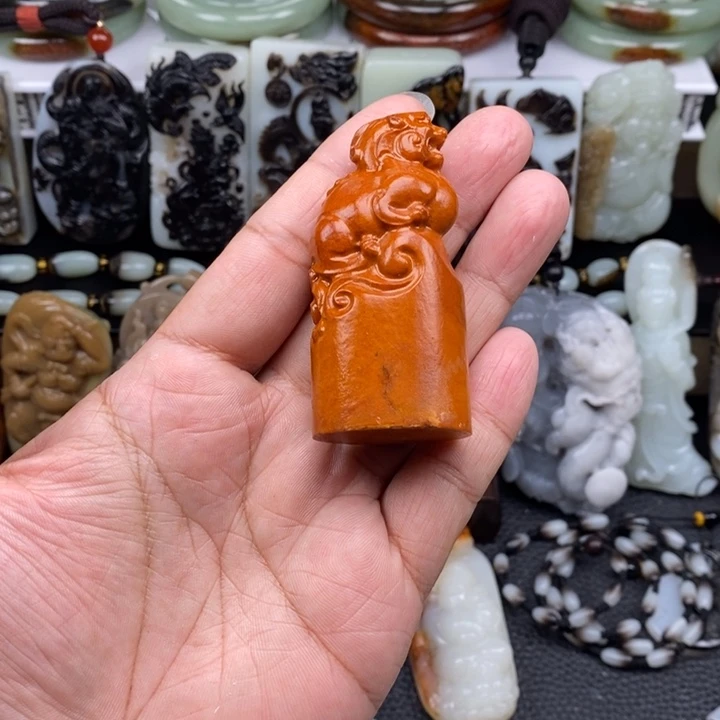 和田玉未镶嵌项链