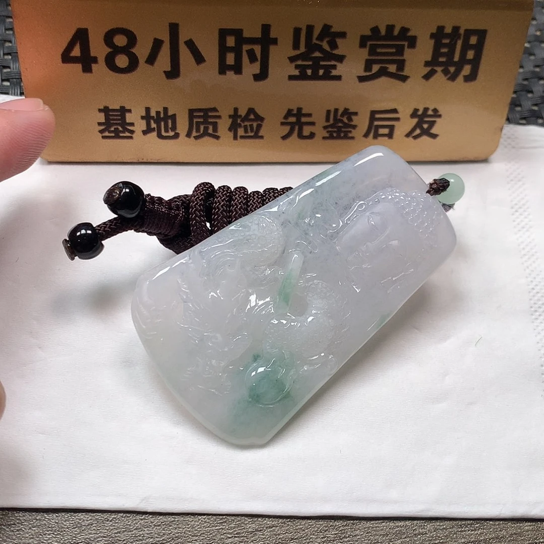 颈饰未镶嵌翡翠如来