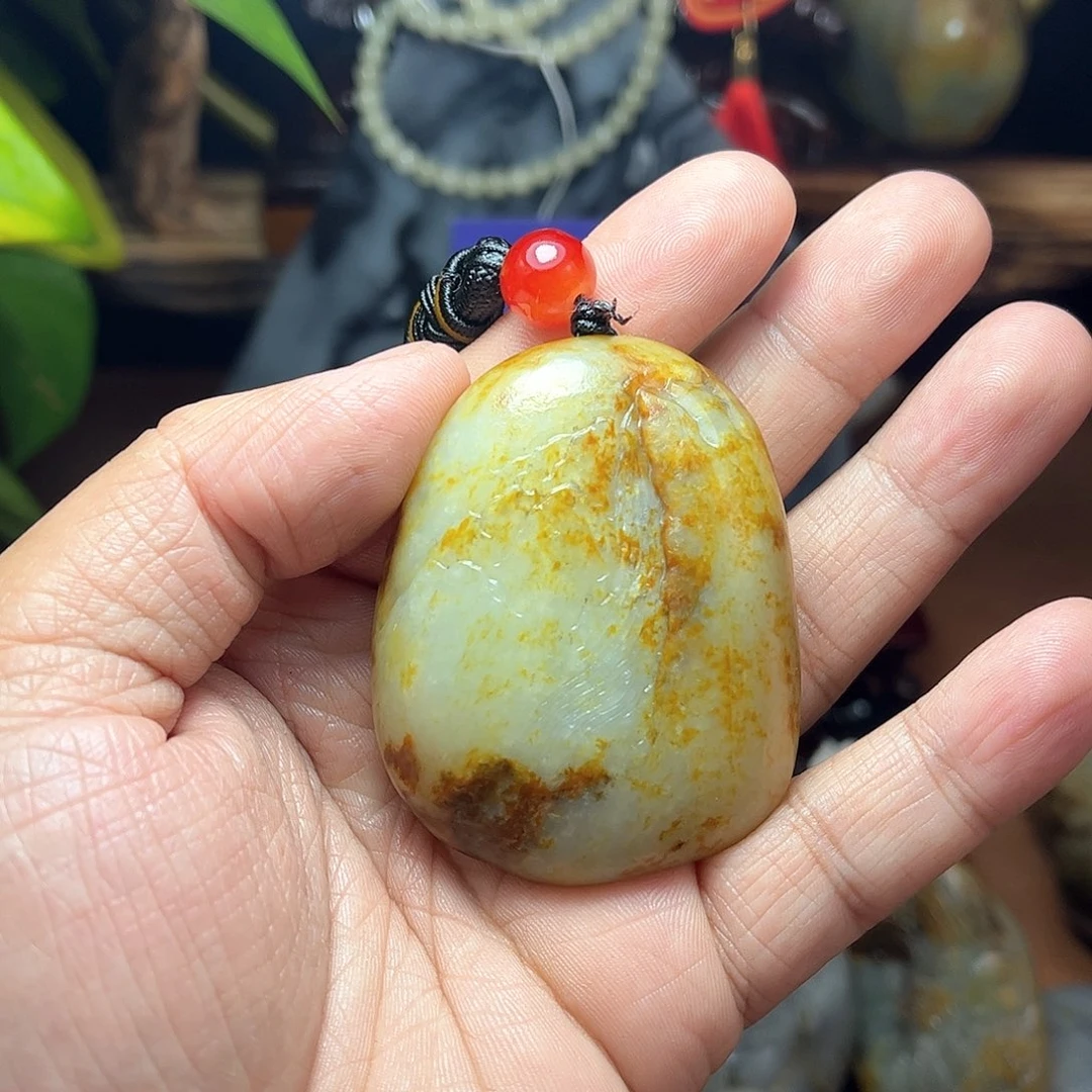 和田玉颈饰未镶嵌想***字