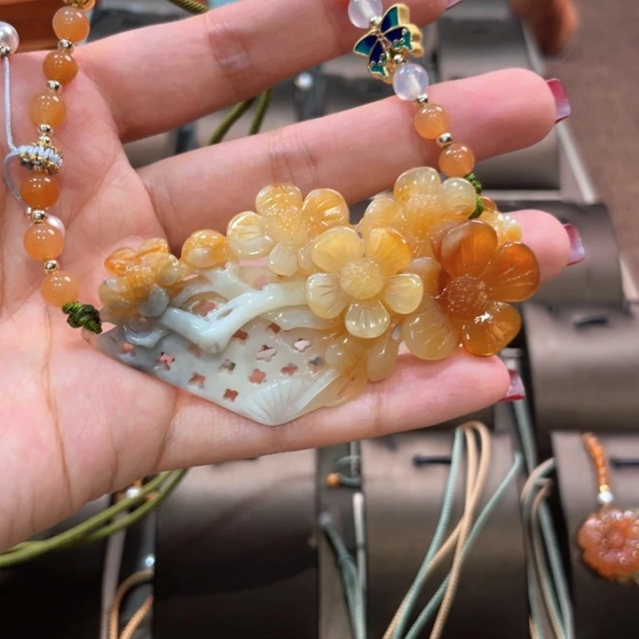 蛇纹石玉吊坠(赠链)未镶嵌