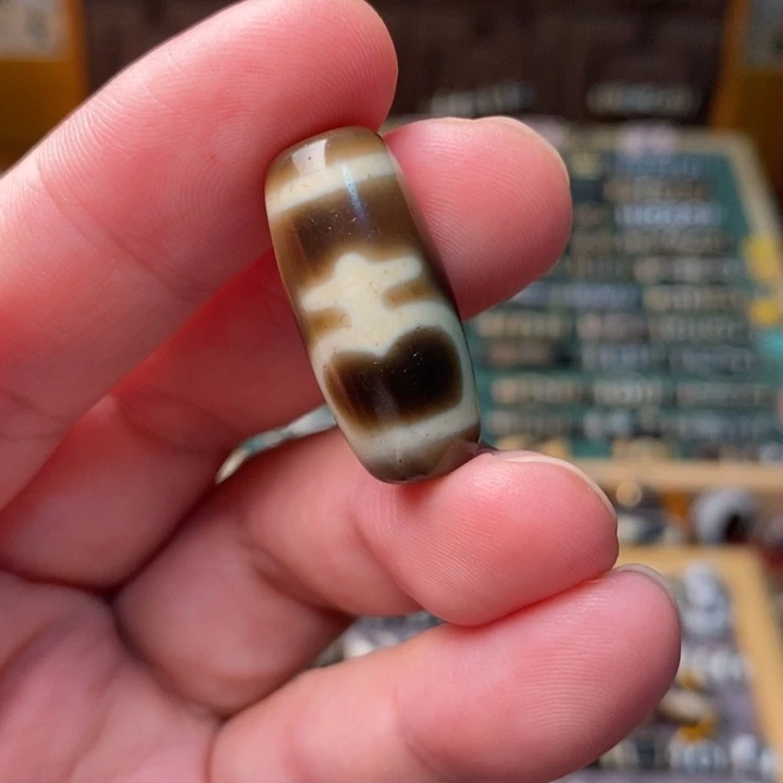 未镶嵌玛瑙/玉髓珠宝半成品