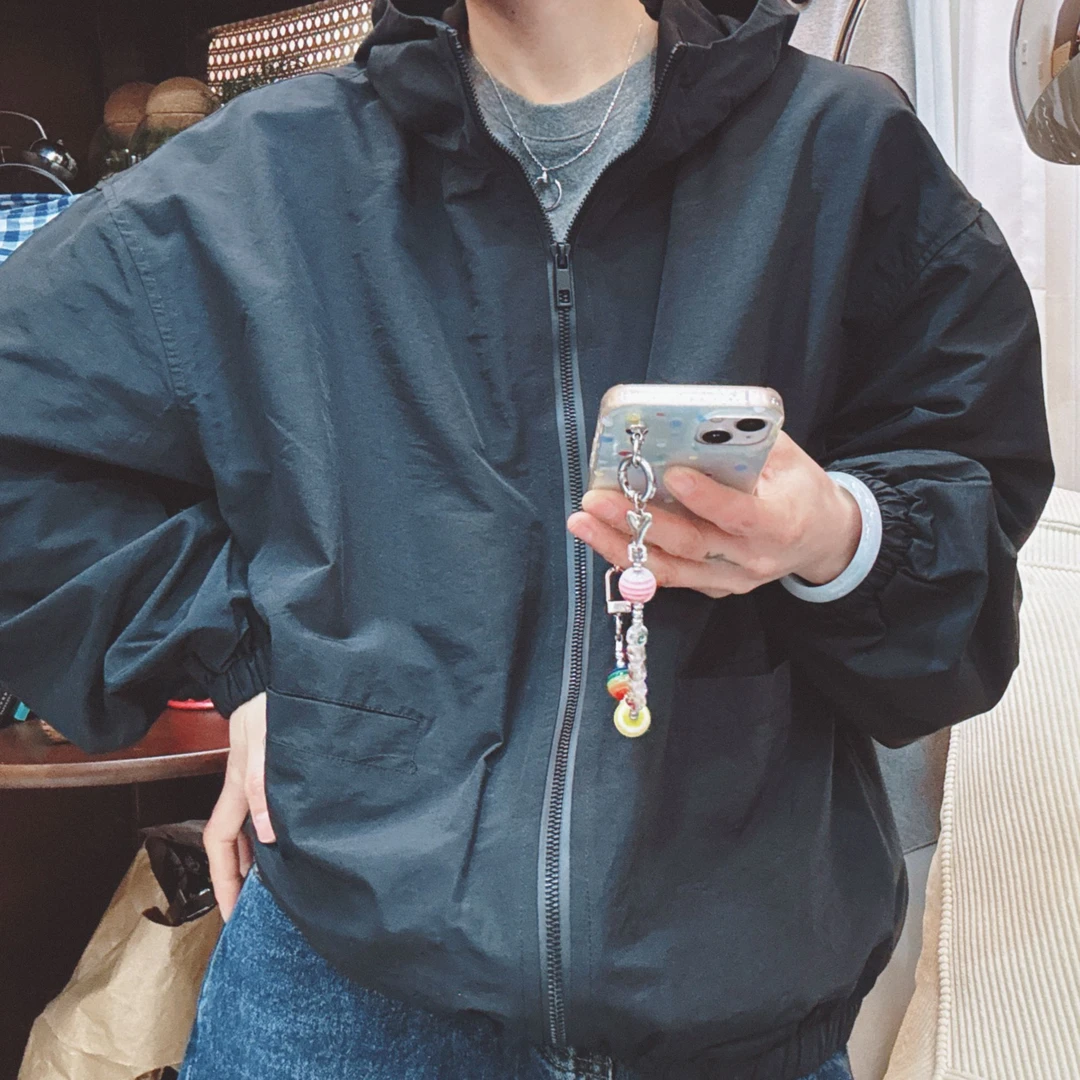 复古显瘦连帽冲锋衣外套女户外轻薄春夏防晒拉链外套