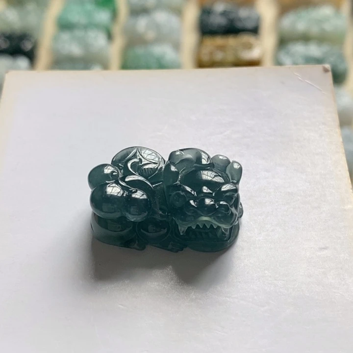 翡翠颈饰未镶嵌烨*天然翡翠貔貅吊坠