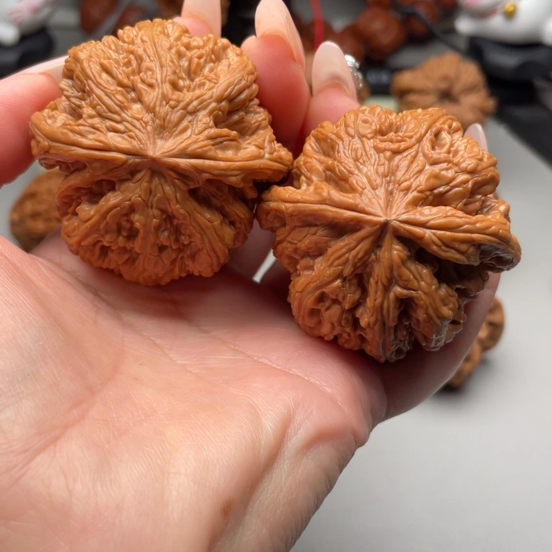 ¼***香文玩核桃大粗筋48