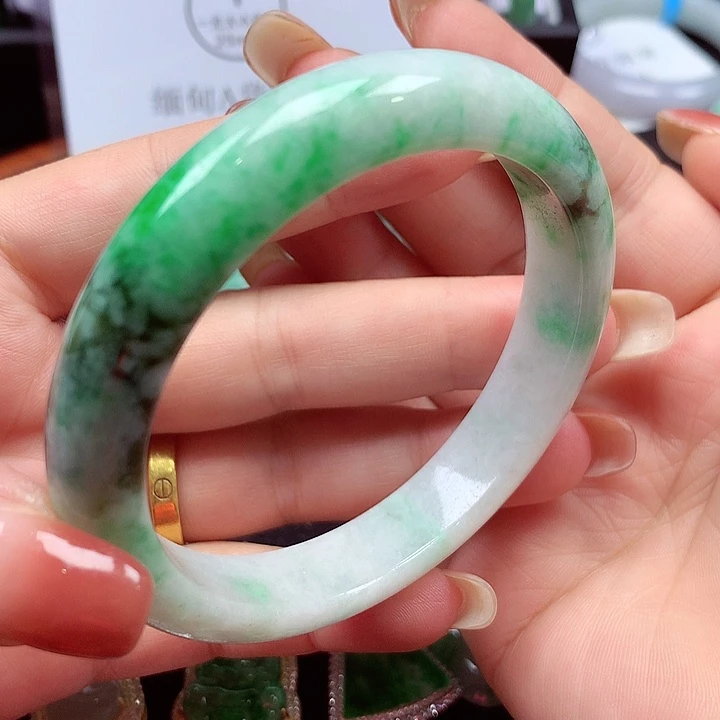 未镶嵌手镯翡翠翡翠