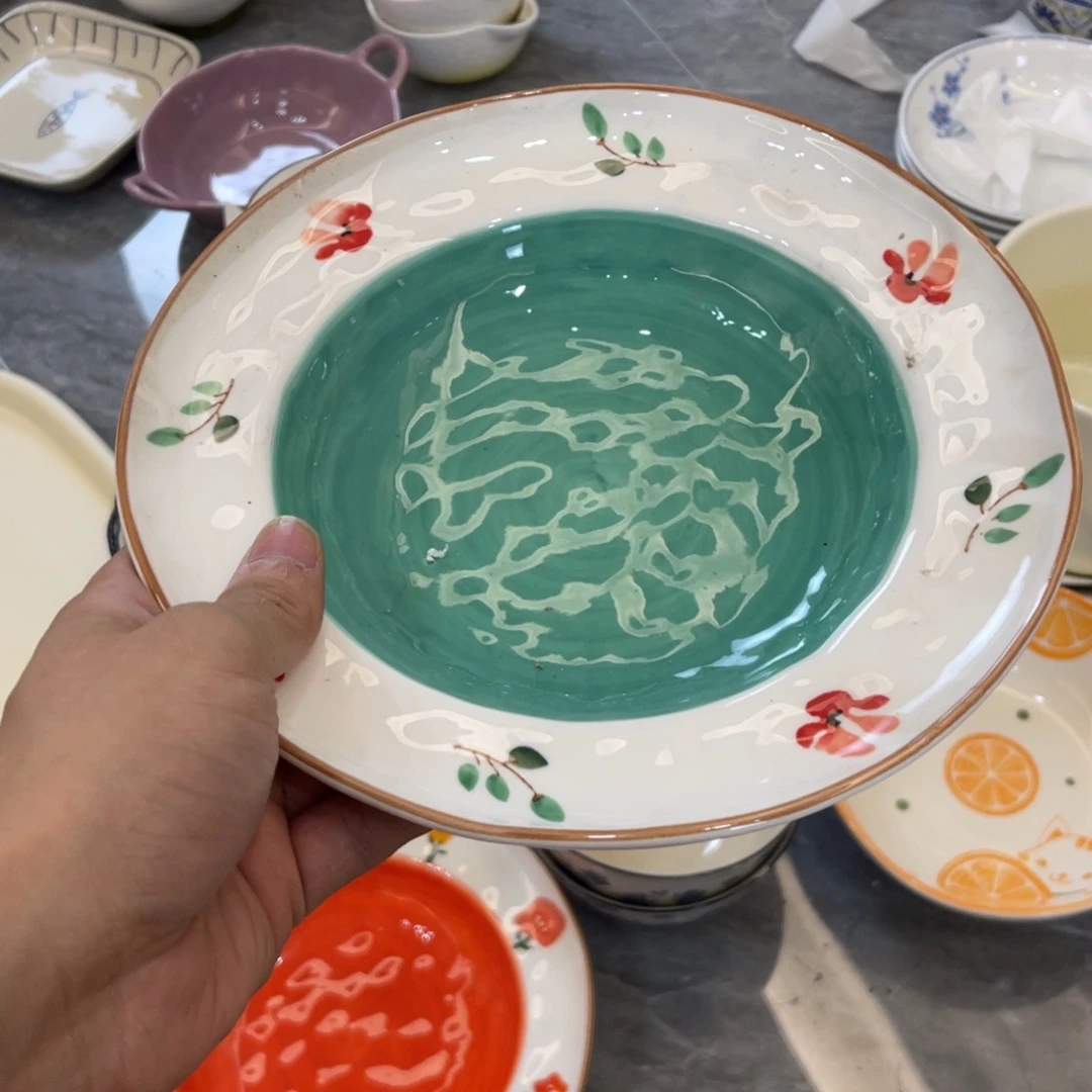 陶瓷微瑕餐具介意勿拍，满18飞！