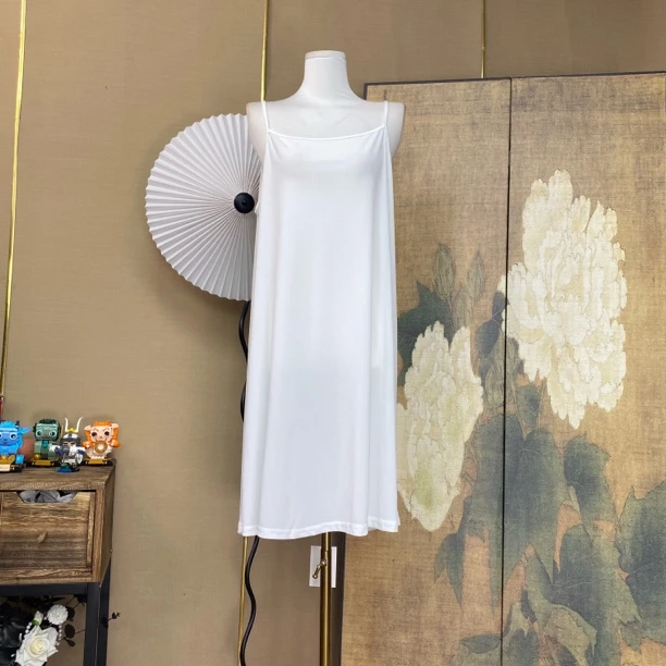 简约百搭打底时尚夏季气质吊带裙