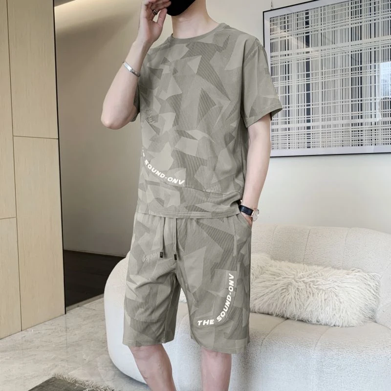稻草人夏季高档冰丝套装男士迷彩拼接休闲短袖新款运动套服超凉