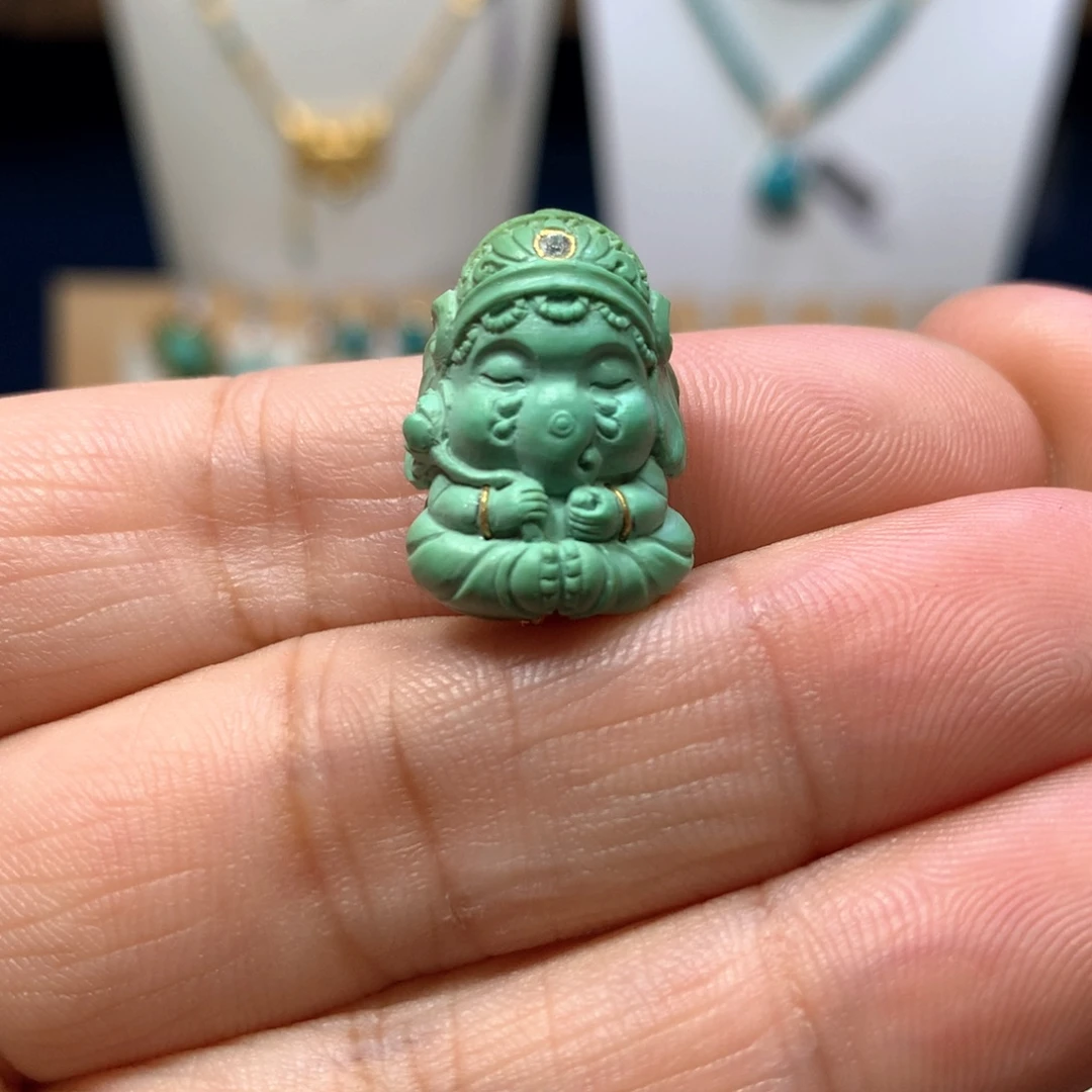 未镶嵌绿松石象神