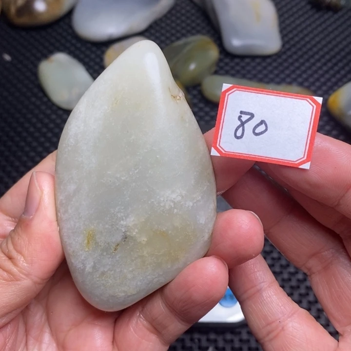 未镶嵌和田玉把件80