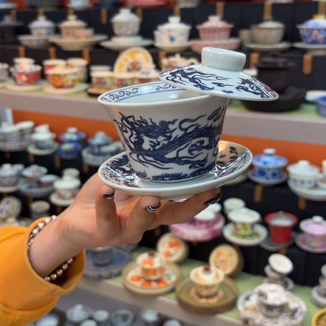 悬停车辆和车上乘客