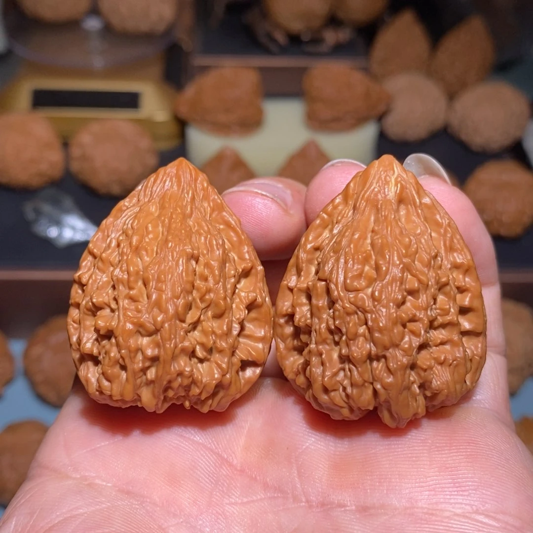 文玩核桃吊坠塔尖