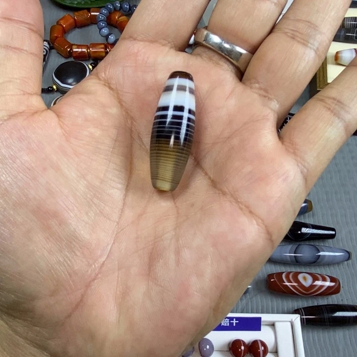 紫***谭玛瑙/玉髓未镶嵌颈饰