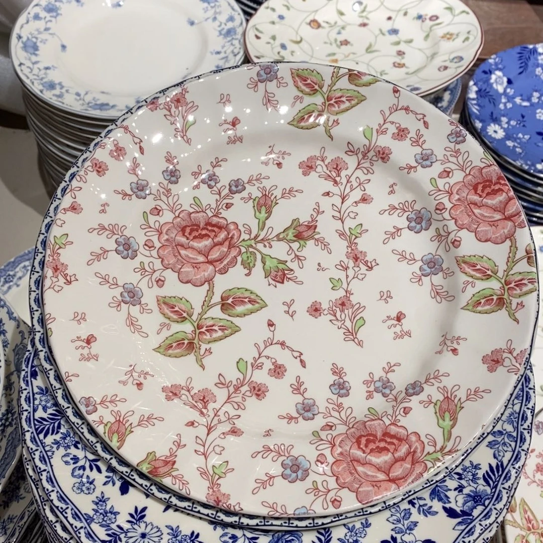 瓷微瑕玫瑰十寸平盘