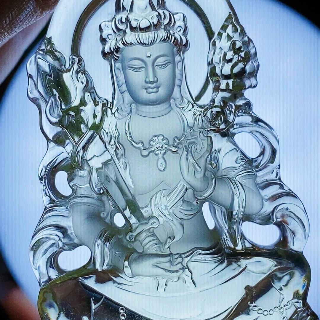 未镶嵌颈饰水晶晓*?吊墜