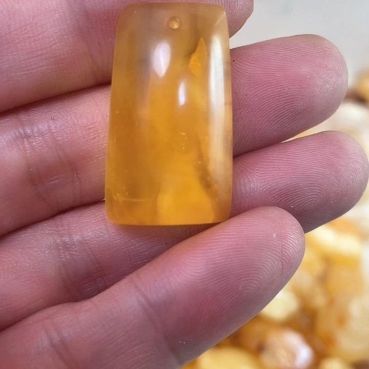 裸石琥珀未镶嵌5克