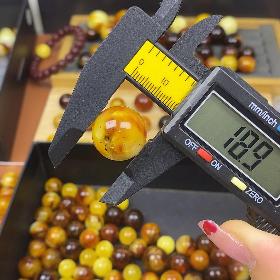 未镶嵌琥珀裸石蜜蜡332