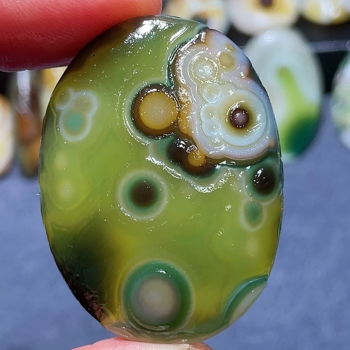 玛瑙/玉髓未镶嵌珠宝奇石