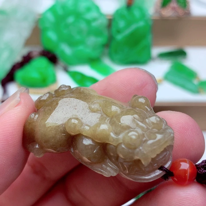 吊坠(不含链)未镶嵌翡翠