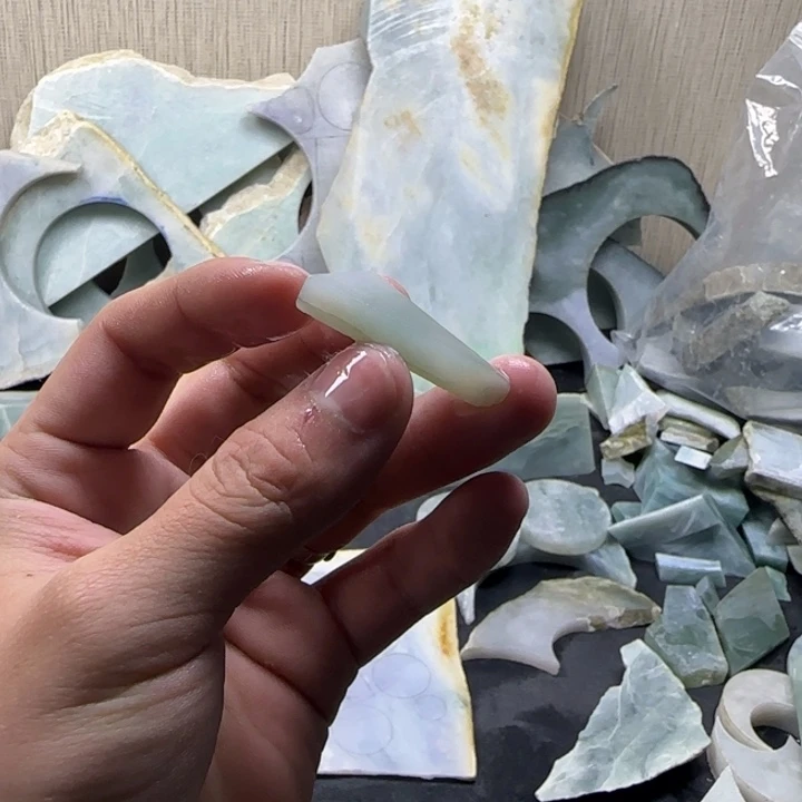 翡翠未镶嵌颈饰纯天然缅甸翡翠