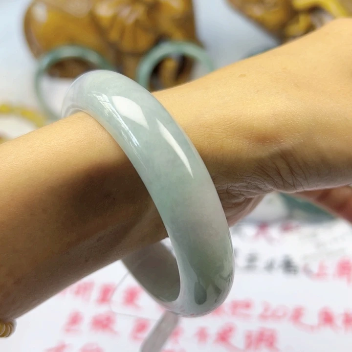 翡翠手镯未镶嵌纯天然缅甸A货翡翠手镯59.2