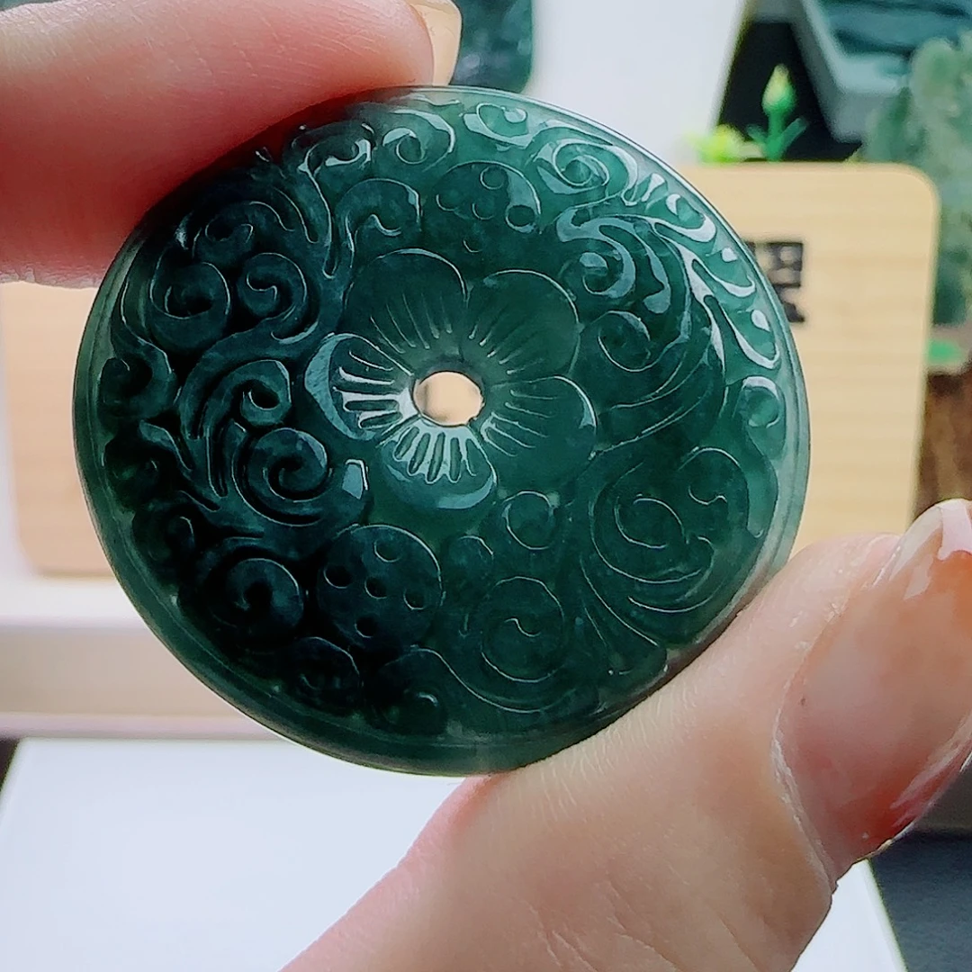 翡翠未镶嵌颈饰111111111