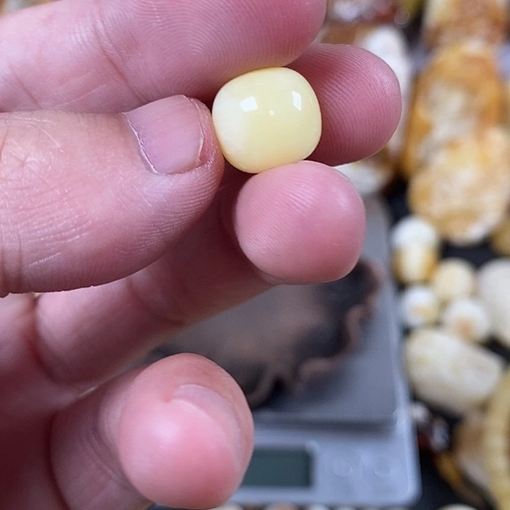 裸石琥珀未镶嵌我