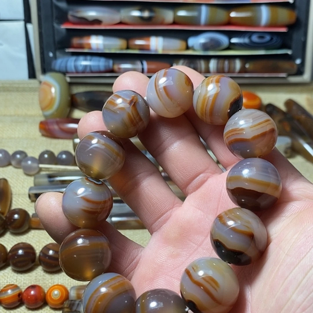 玛瑙/玉髓合金颈饰