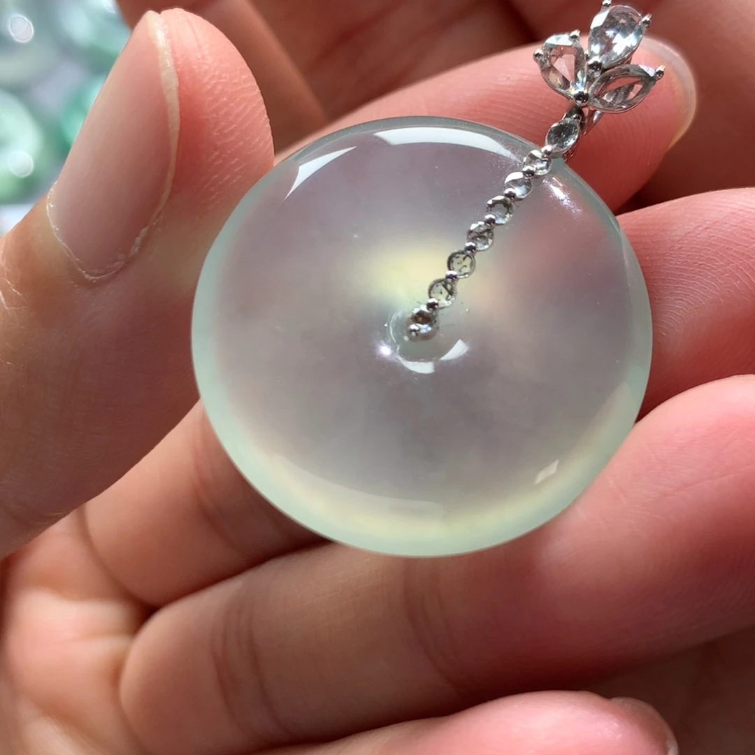 翡翠颈饰18K金镶嵌裸石26.6-5.7