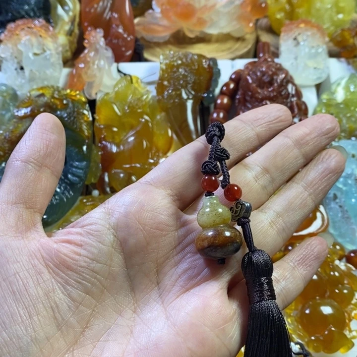 未镶嵌蛇纹石玉颈饰