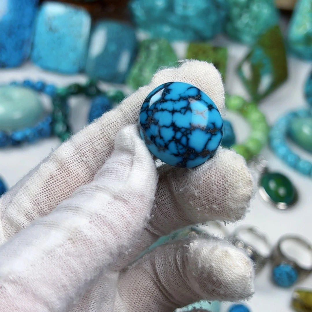 未镶嵌绿松石珠宝奇石