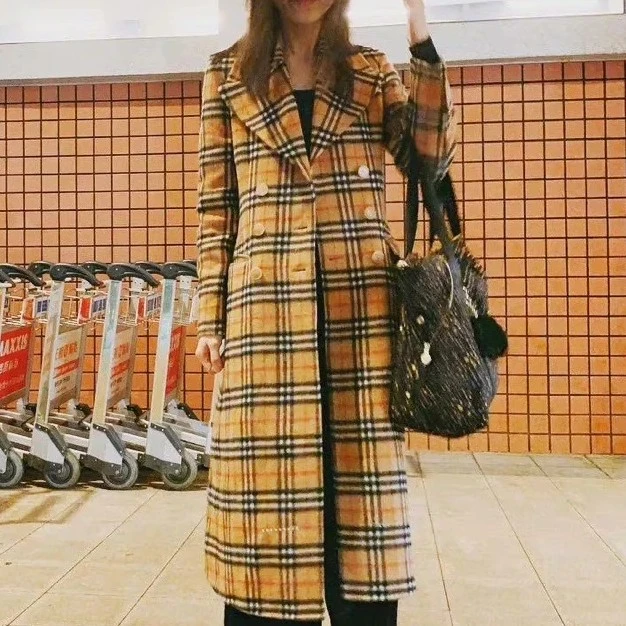 99新 BURBERRY/博柏利 UK8码 A0720 经典格纹摇粒绒泰迪外套