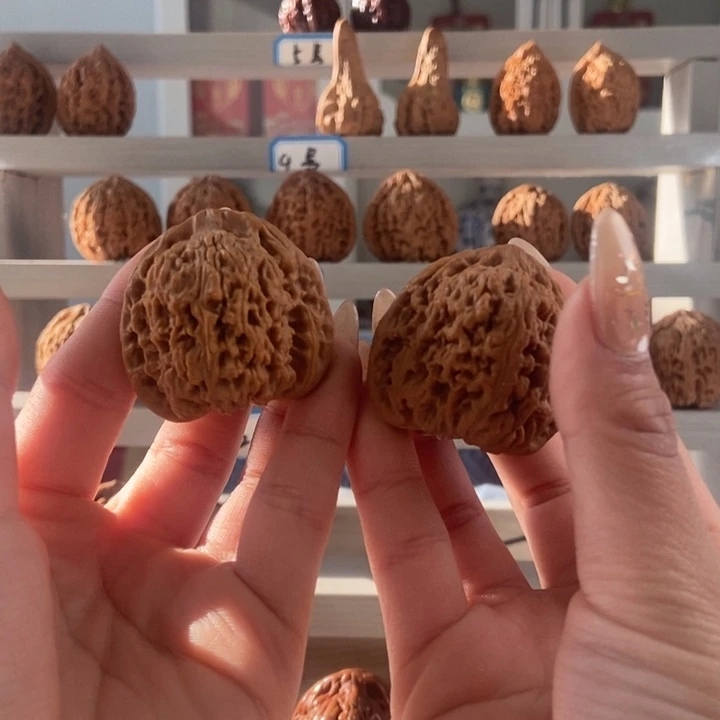 福***猫文玩核桃吊坠正宗南疆石文玩核桃